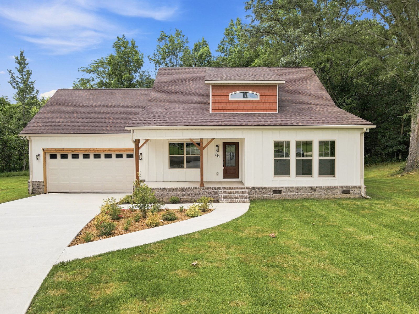 Beautiful BRAND NEW Custom Built Home on 1 Acre Lot! property image