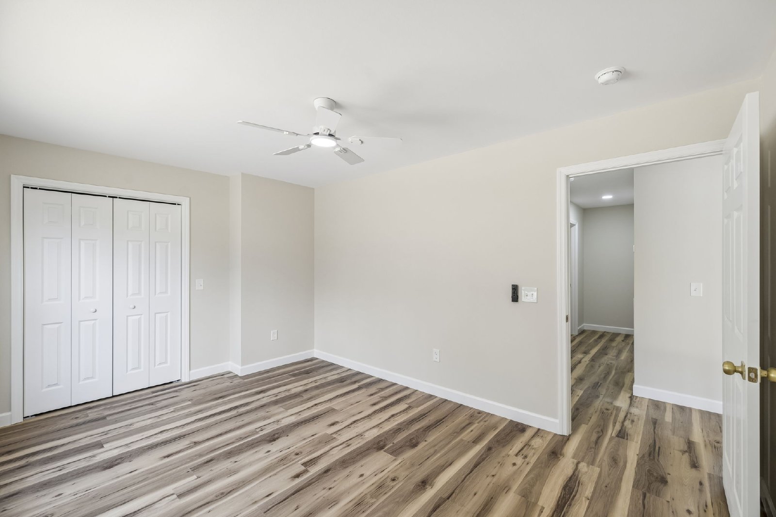 Beautiful BRAND NEW Custom Built Home on 1 Acre Lot! property image