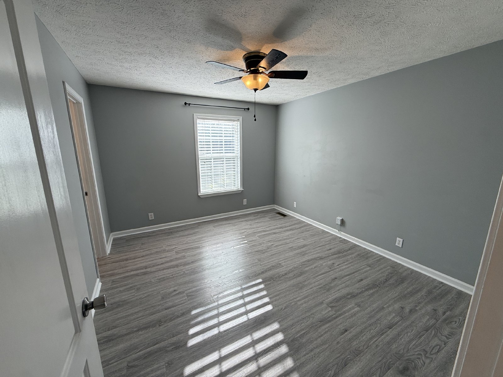 3-Bedroom Home with Huge Fenced Backyard & Heated/Cooled Garage! property image