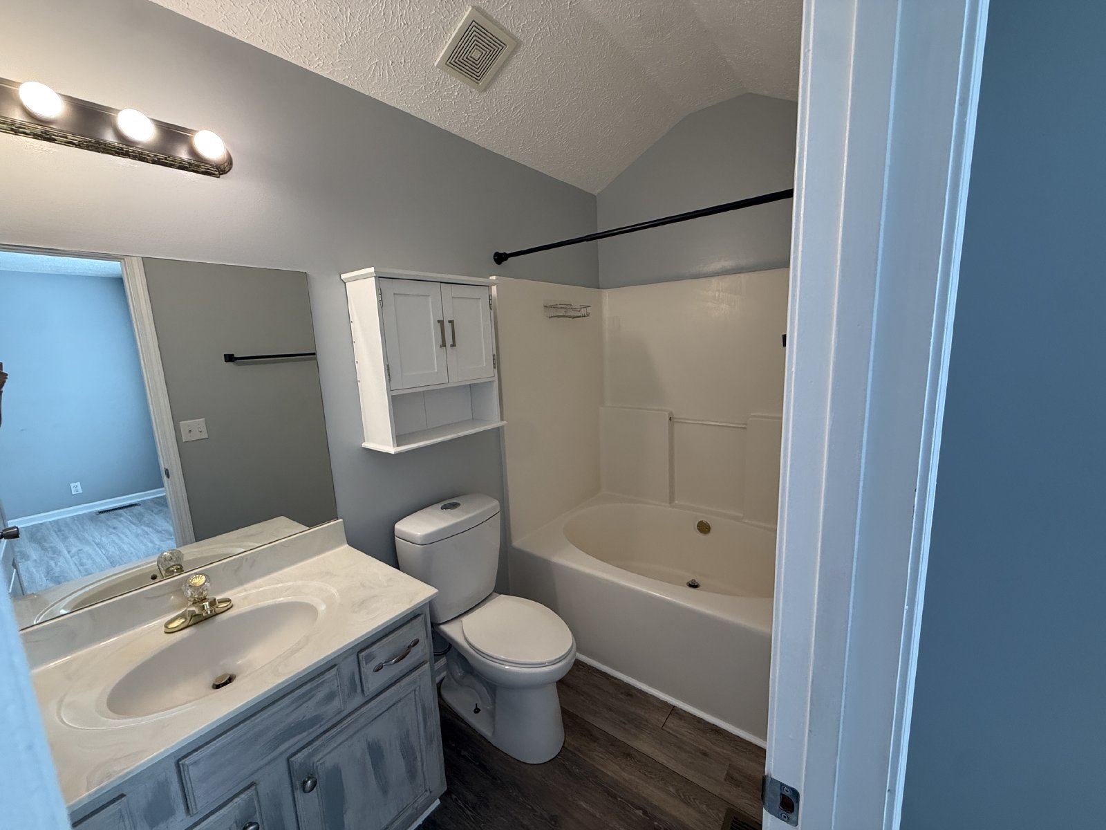 3-Bedroom Home with Huge Fenced Backyard & Heated/Cooled Garage! property image