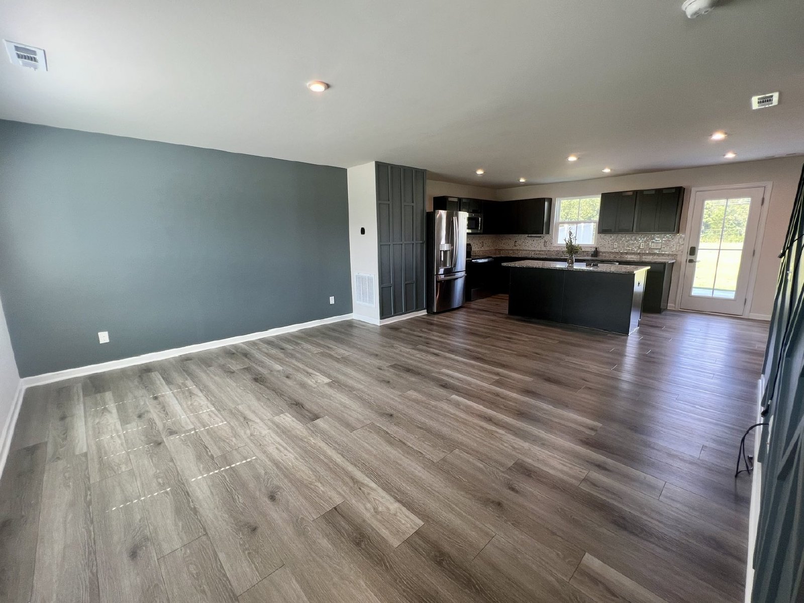 Like New 4 Bedroom + Office, Home in Christiana *Fenced Backyard* property image