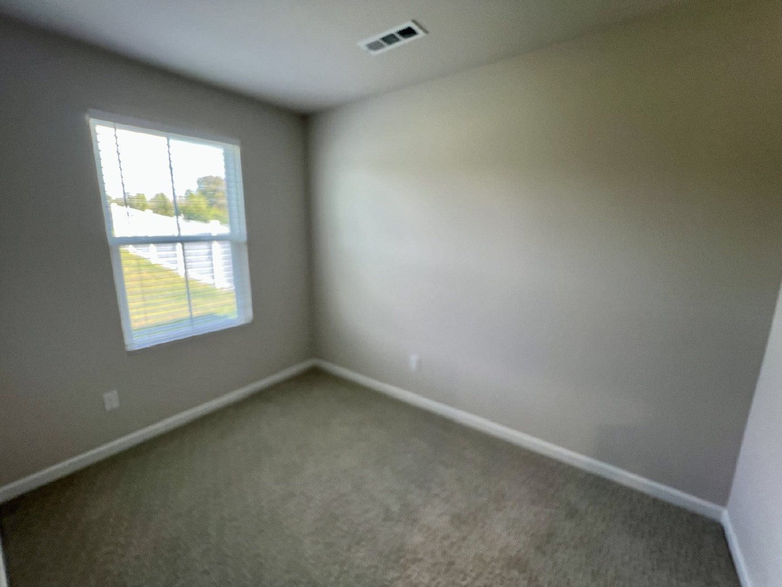 Like New 4 Bedroom + Office, Home in Christiana *Fenced Backyard* property image
