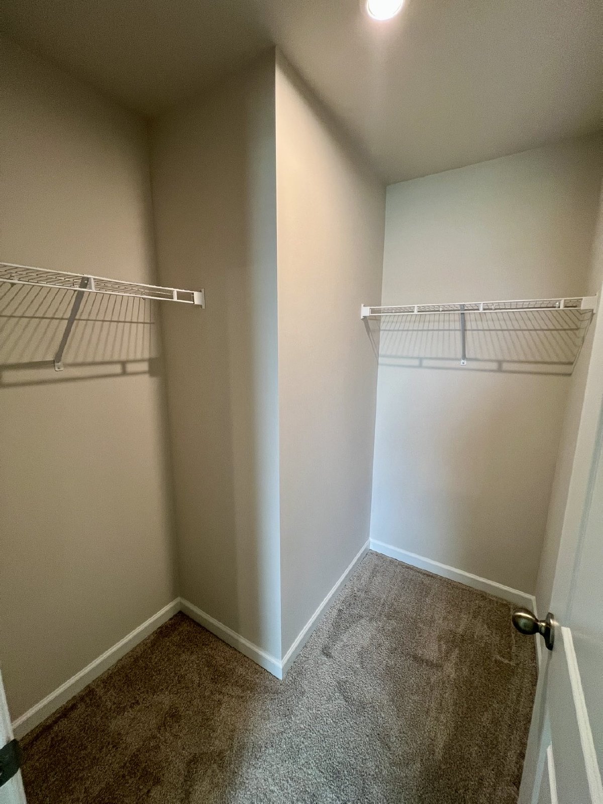 Like New 4 Bedroom + Office, Home in Christiana *Fenced Backyard* property image