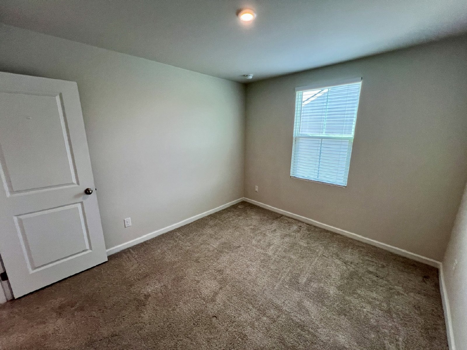 Like New 4 Bedroom + Office, Home in Christiana *Fenced Backyard* property image