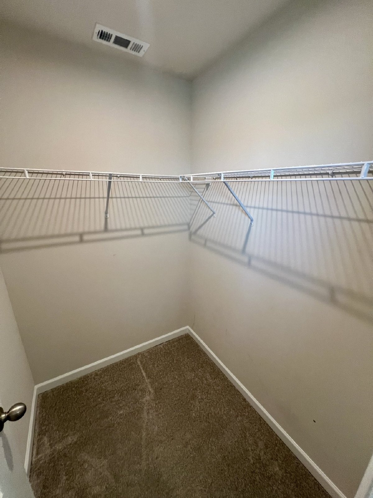 Like New 4 Bedroom + Office, Home in Christiana *Fenced Backyard* property image