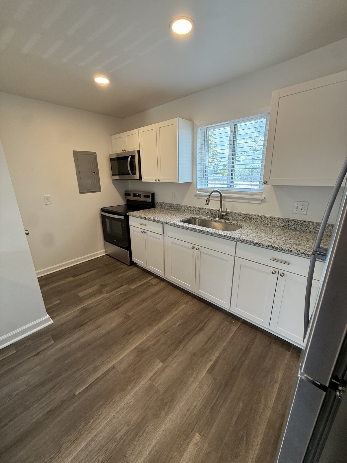 Newly Renovated 2-Bedroom Apartment Near Downtown Nashville property image
