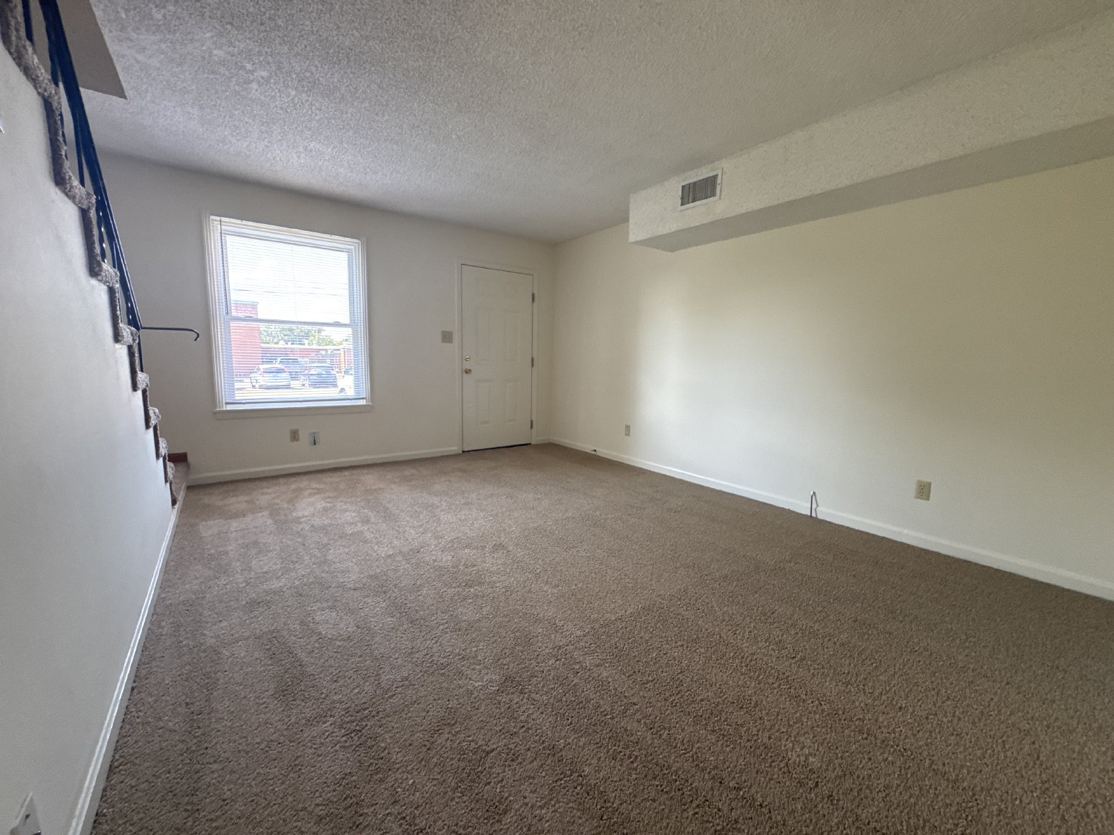 Spacious & Updated Duplex in a Convenient Lebanon Location! property image