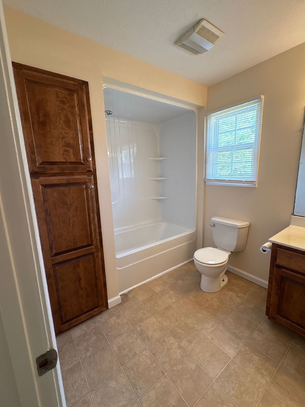 3 Bedroom Home in Manchester with Large Yard... property image
