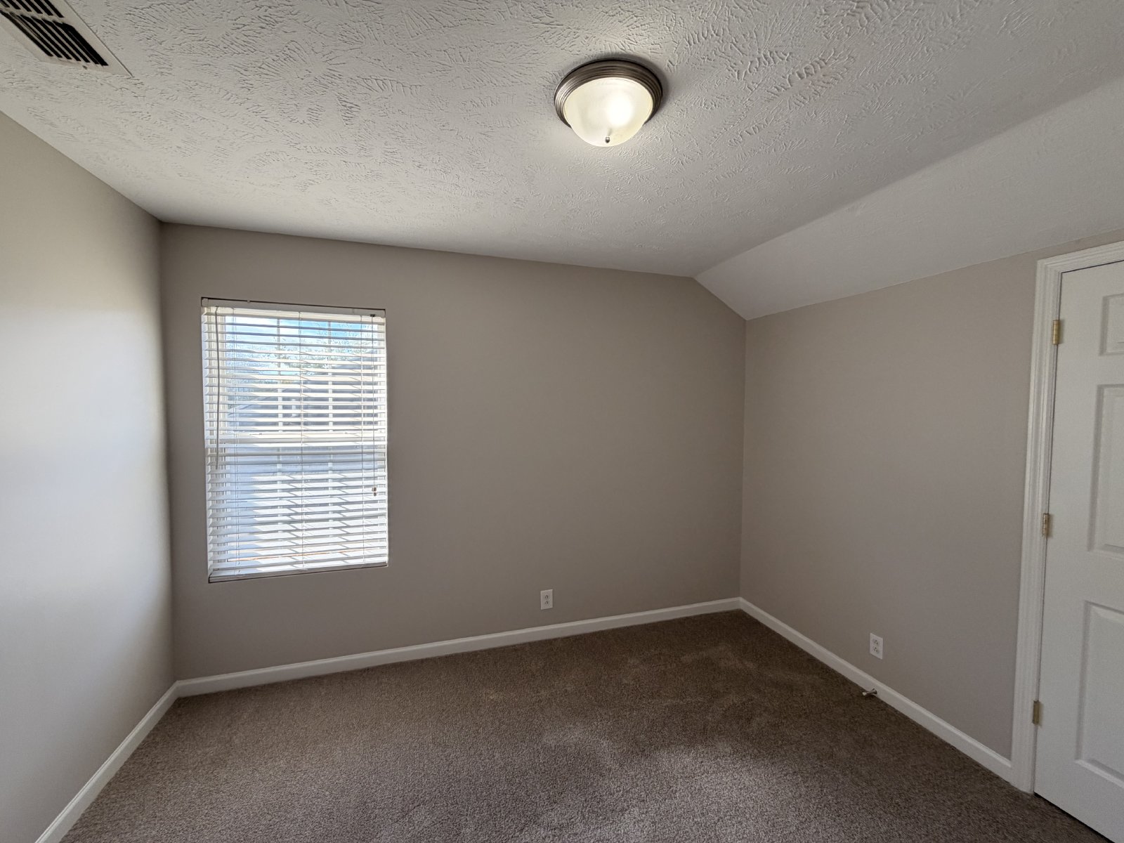 1/2 Off First Motnh's Rent! 3BR 2.5B Home + Office/Study & BONUS ROOM located in Murfreesboro property image