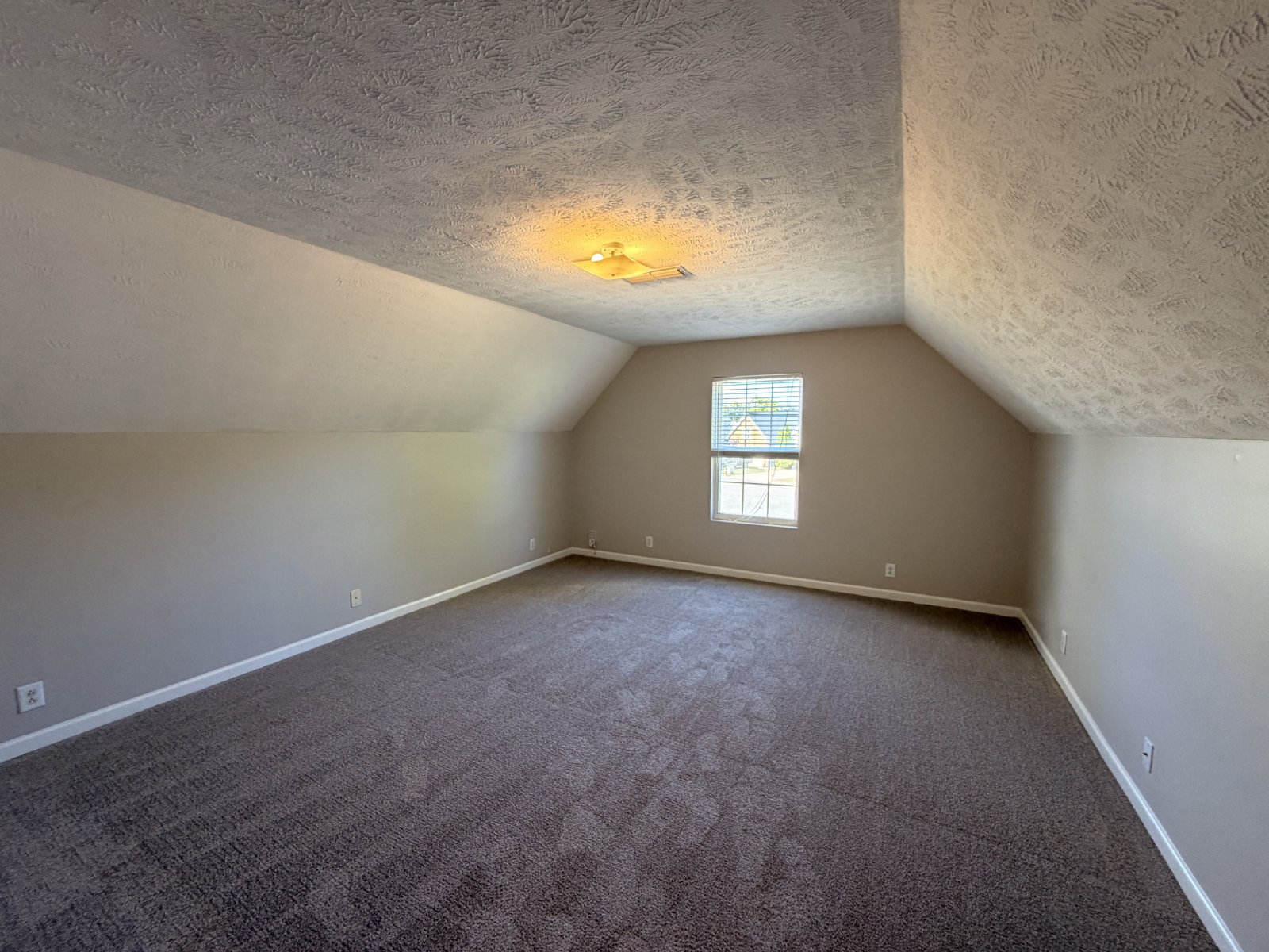 1/2 Off First Motnh's Rent! 3BR 2.5B Home + Office/Study & BONUS ROOM located in Murfreesboro property image