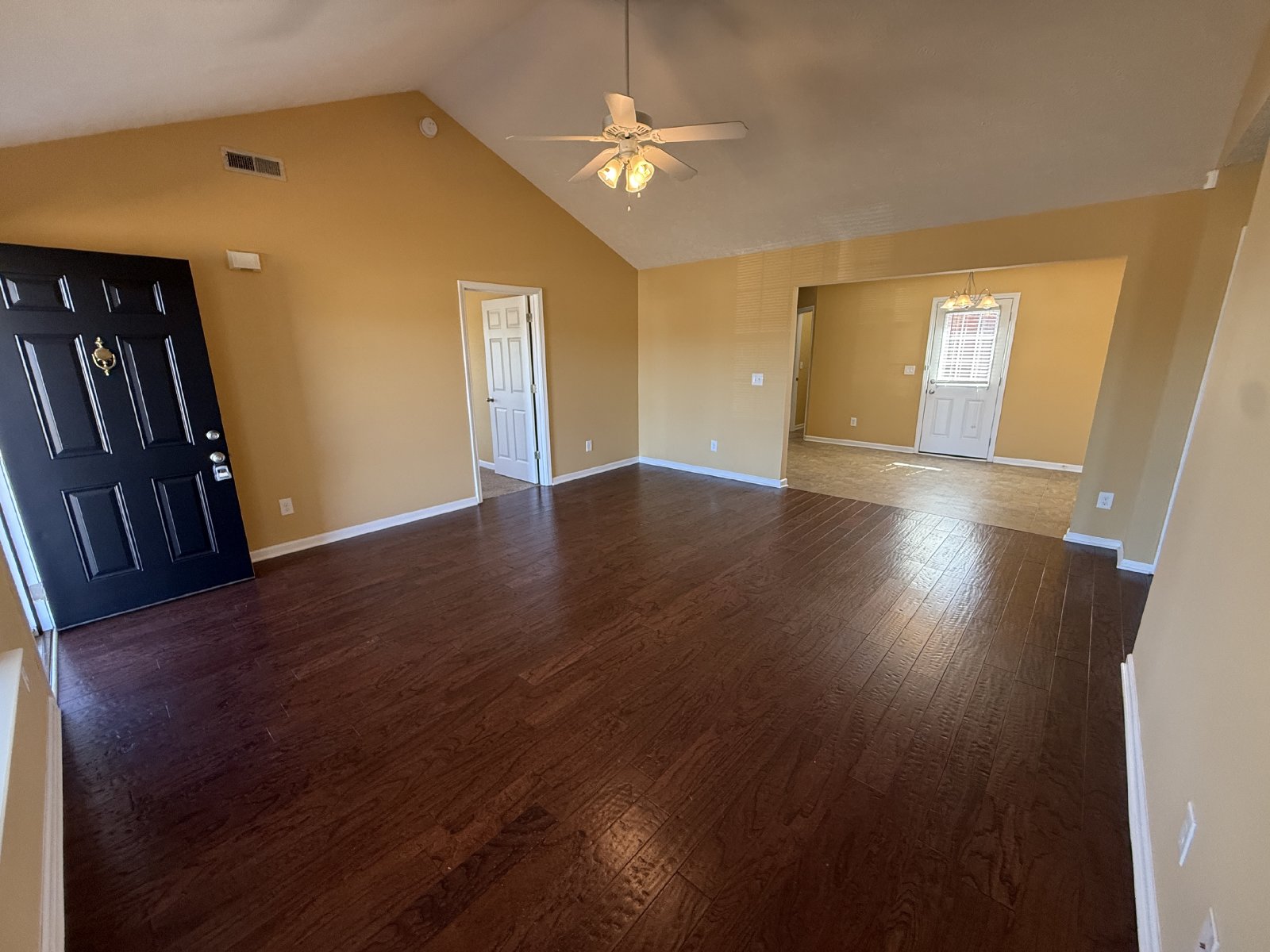 Spacious 3-Bedroom Home with Vaulted Ceilings & Two-Car Garage! property image
