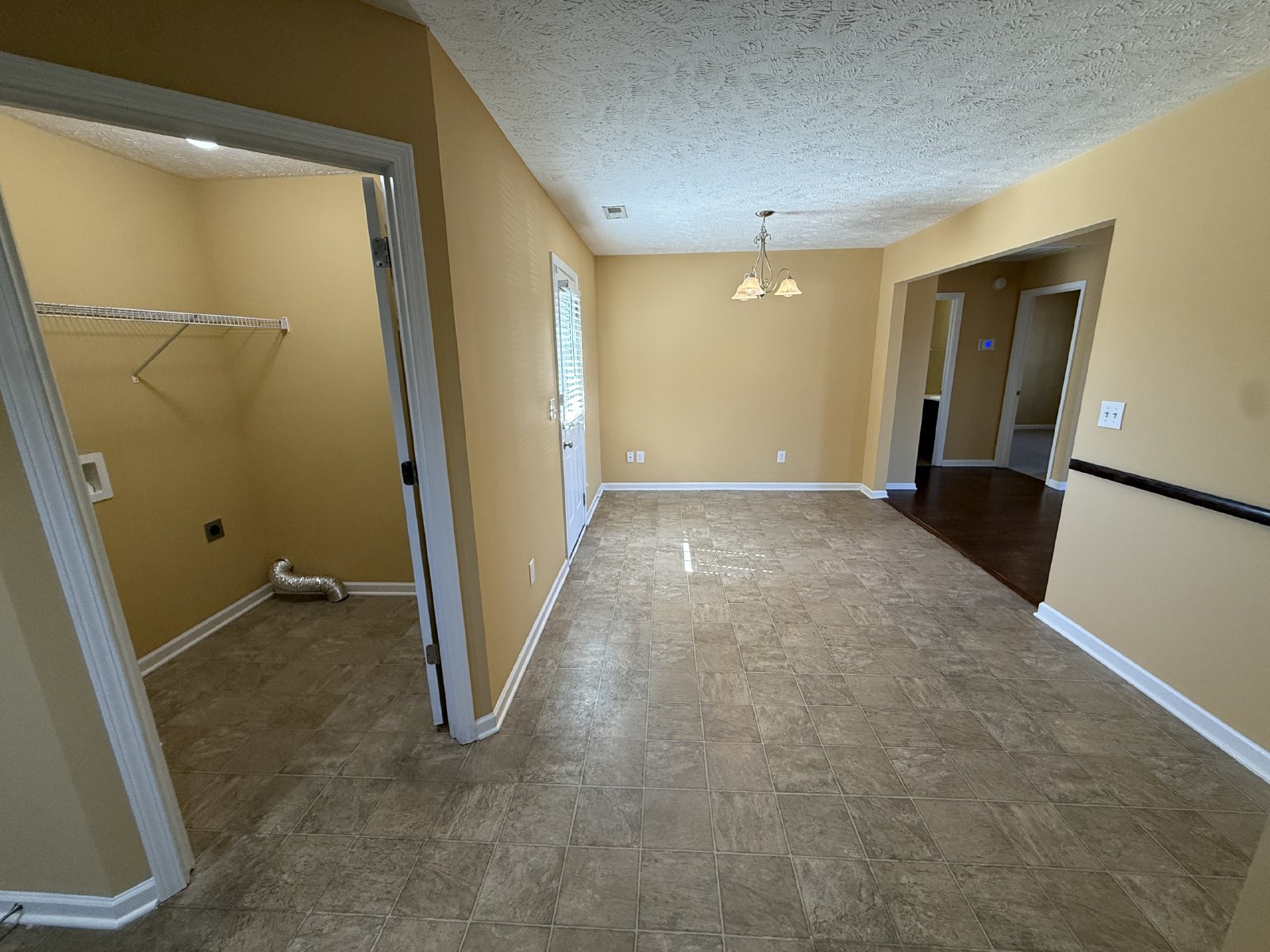 Spacious 3-Bedroom Home with Vaulted Ceilings & Two-Car Garage! property image