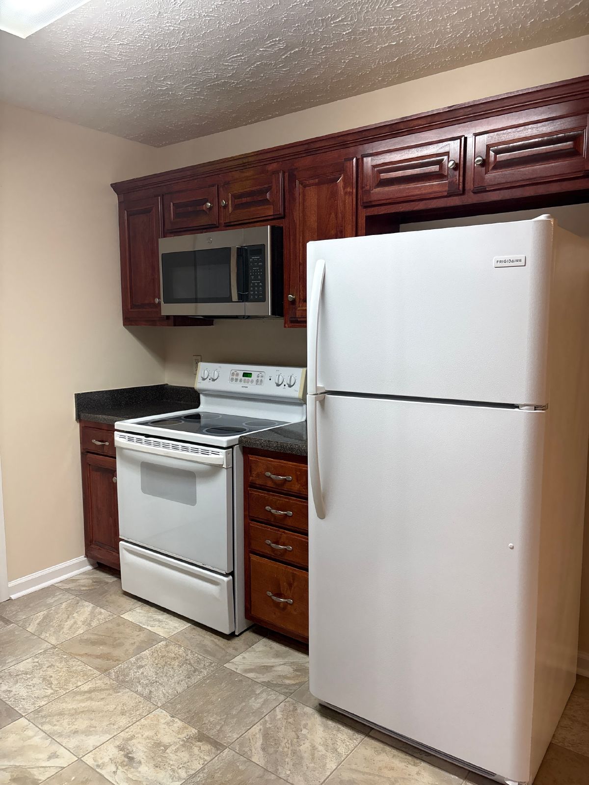 3 Bedroom Home in Convenient Manchester Location! property image