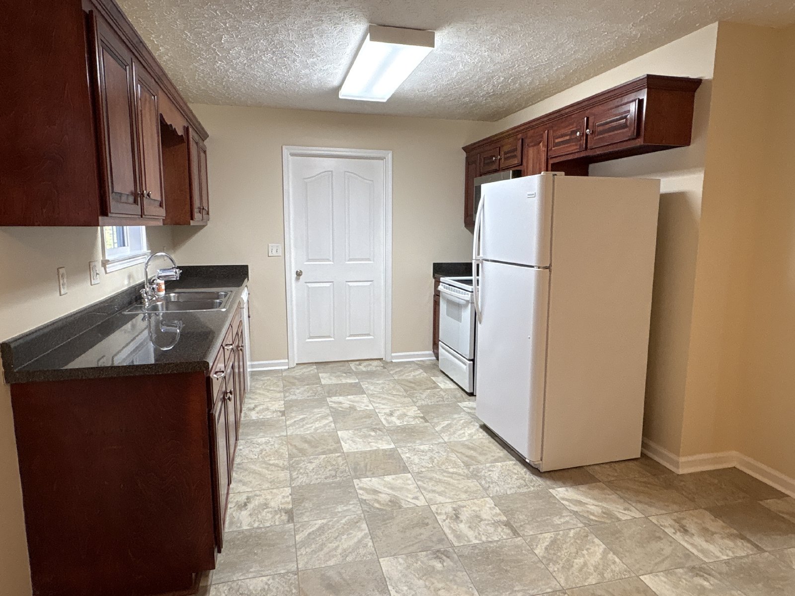 3 Bedroom Home in Convenient Manchester Location! property image