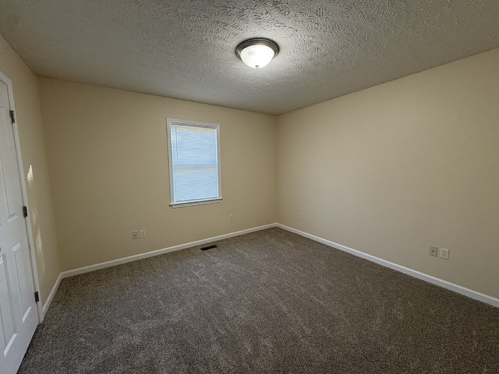 3 Bedroom Home in Convenient Manchester Location! property image