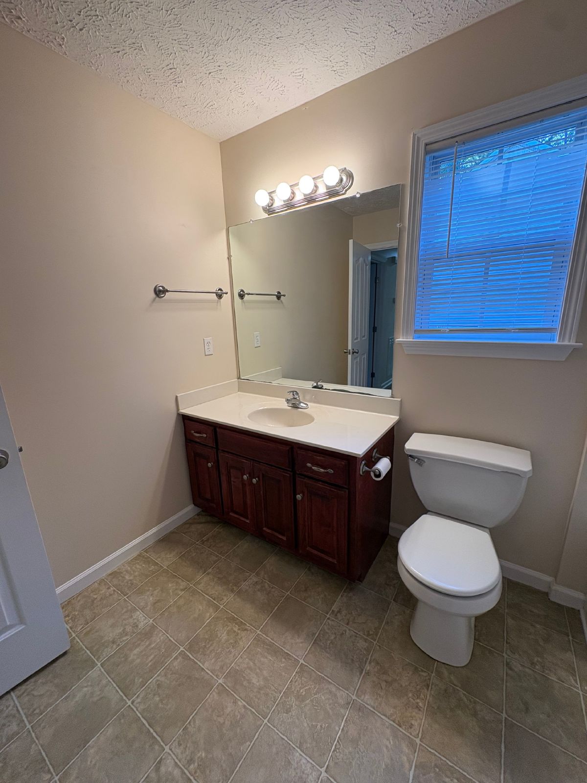 3 Bedroom Home in Convenient Manchester Location! property image