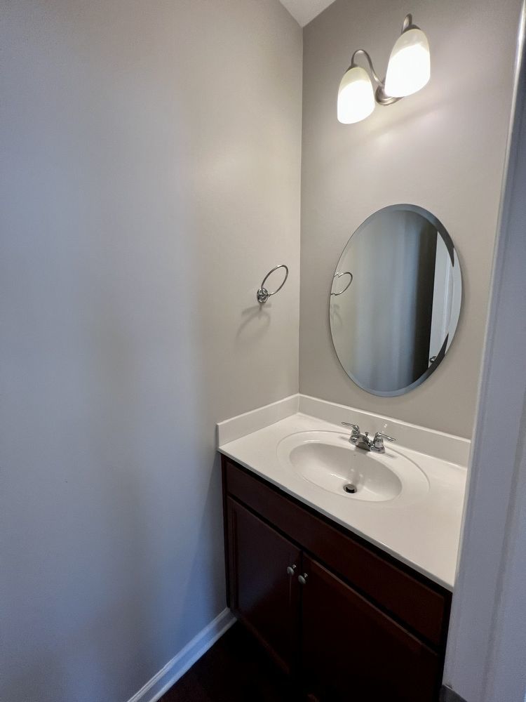 Upscale 3BR 2.5BA Townhome in Blackman! property image