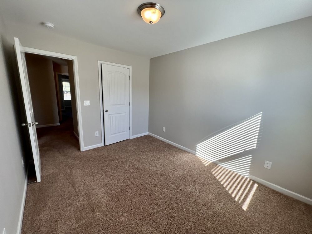 Upscale 3BR 2.5BA Townhome in Blackman! property image