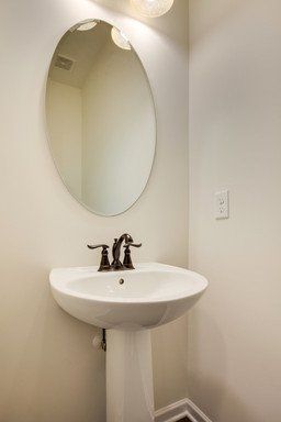 Beautiful 4 Bed 2.5 Bath Home In Spring Hill property image