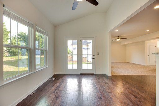 Beautiful 4 Bed 2.5 Bath Home In Spring Hill property image