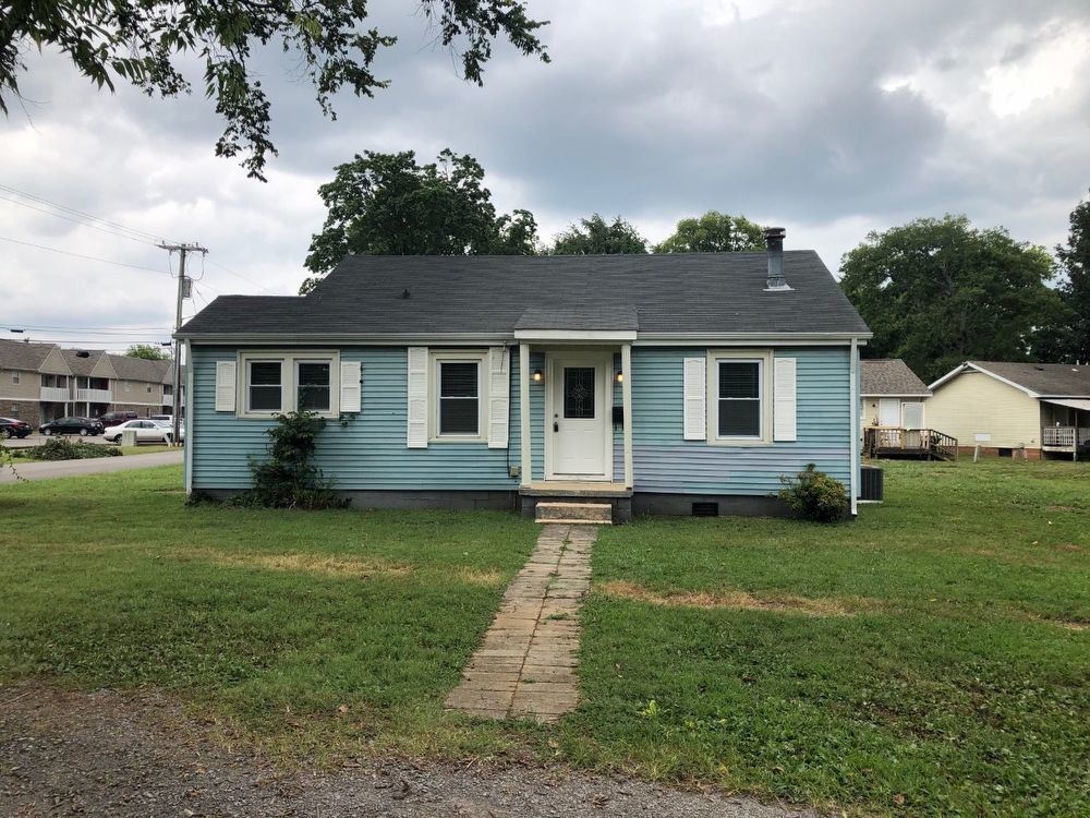 2 BR 1 BA Single Family Home in Murfreesboro property image