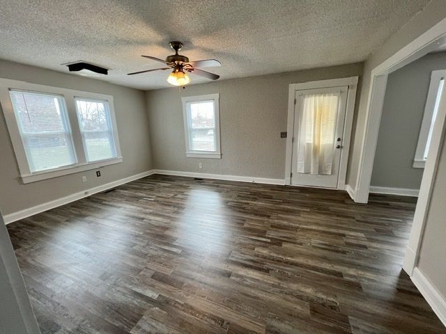 2 BR 1 BA Single Family Home in Murfreesboro property image