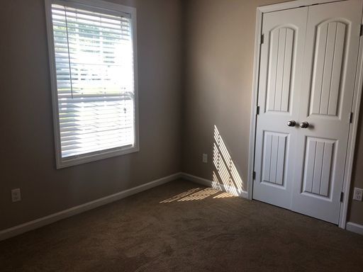 Adorable 3 Bedroom Home with Large Back Yard ! property image